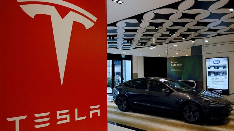 Tesla offers discount in Singapore on EVs in inventory