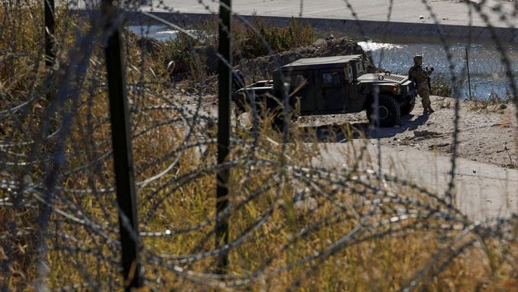 EEUU planea ampliar expulsiones fronterizas rápidas a cubanos, nicaragüenses y haitianos: fuentes