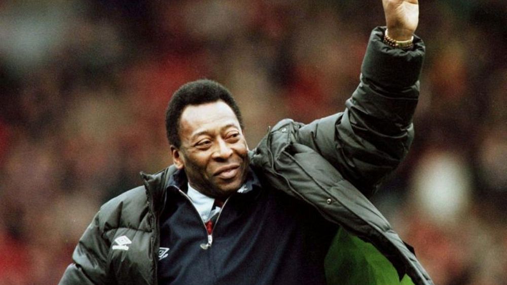 Pele’s barber for decades mourns the late legend