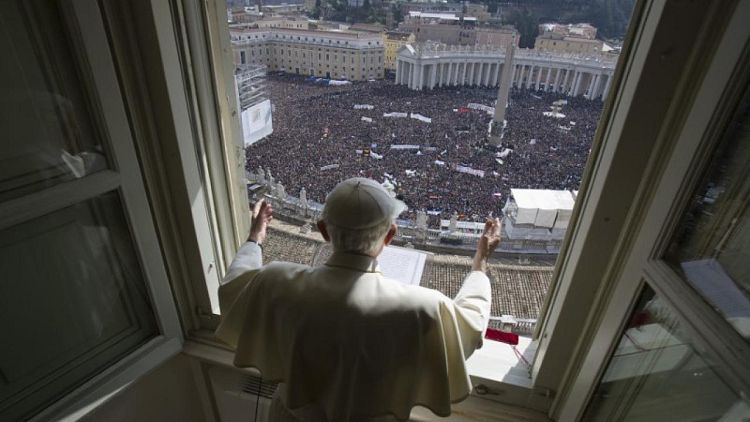 OBITUARIO-Benedicto XVI, el primer papa que renuncia en 600 años