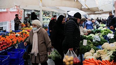 تراجع التضخم في تركيا إلى 64.27٪ في ديسمبر