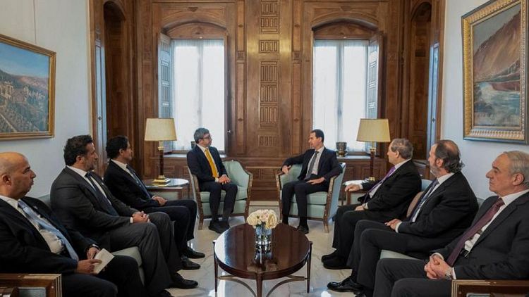 وزير خارجية الإمارات يجتمع مع الرئيس السوري في دمشق