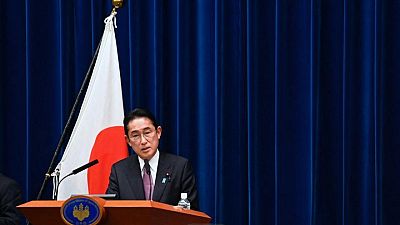 El primer ministro japonés Kishida insta a acelerar las subidas salariales para evitar la estanflación