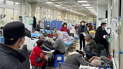 China defiende su respuesta al COVID después de las preocupaciones de la OMS y Biden