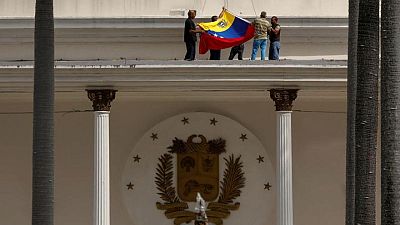 ANÁLISIS-Dividida oposición venezolana enfrenta el desafío de unidad antes de las primarias