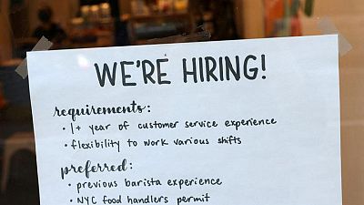 EEUU reporta un sólido crecimiento laboral en diciembre y tasa desempleo cae al 3,5%