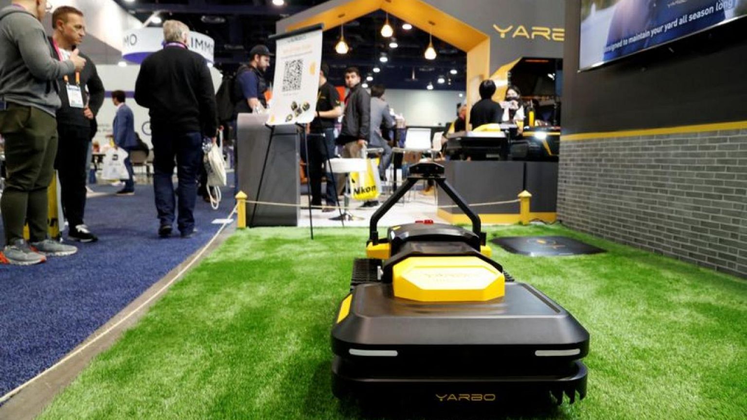 CES technology trade show adopts social theme