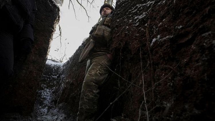 روسيا تقول إنها قتلت مئات الجنود الأوكرانيين في هجوم صاروخي