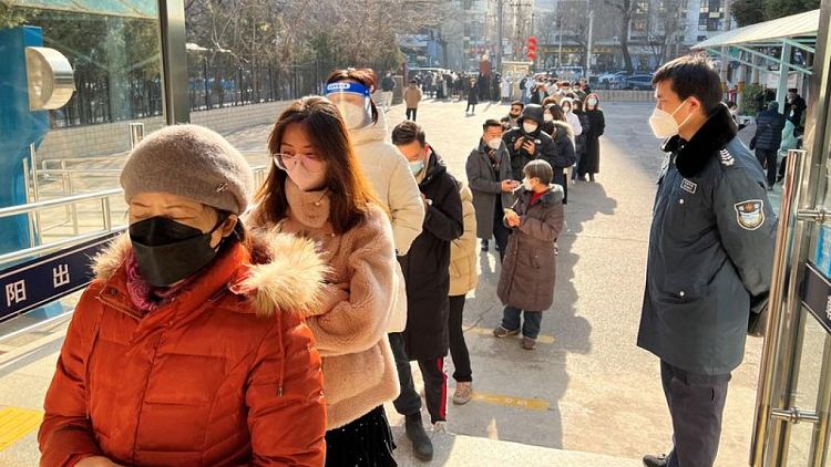 China informa de 1,35 millones de solicitudes de pasaportes y visados desde el 8 de enero