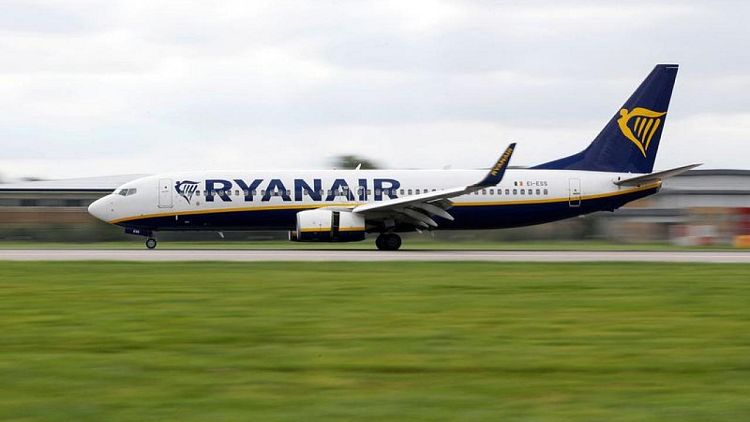 Ryanair grows London airport flight schedule by 10% this summer