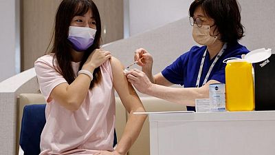 ذروة كوفيد في الصين قد تستمر 3 أشهر ومخاوف من انتشار العدوى في الريف