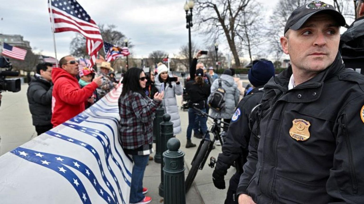 At trial, U.S. prosecutors to accuse Proud Boys of sedition in Jan. 6 Capitol assault
