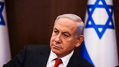 نتنياهو يدافع عن خطة تُكبّل منظومة القضاء في إسرائيل