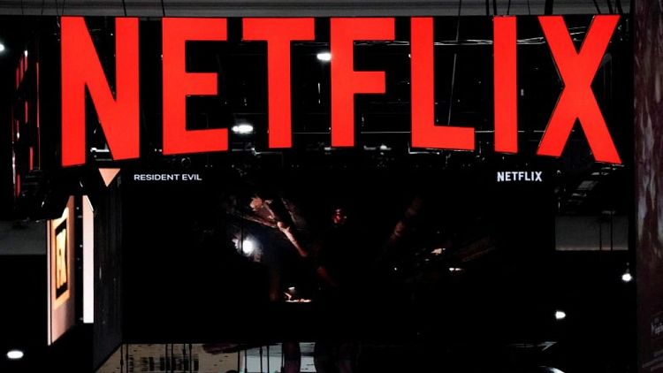 Reed Hastings dimite como director ejecutivo de Netflix, que reporta un aumento de suscriptores