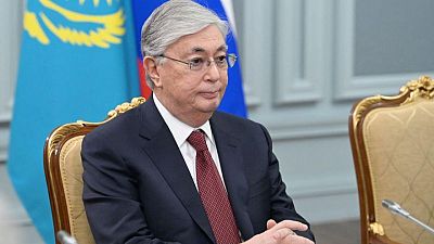 رئيس قازاخستان يدعو لانتخابات برلمانية مبكرة في مارس