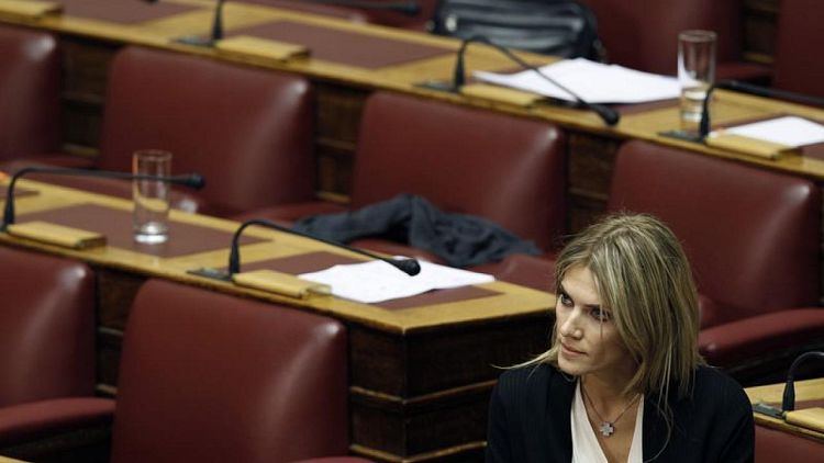 نائبة رئيس البرلمان الأوروبي السابقة كايلي باقية في الحجز وسط تحقيقات فساد