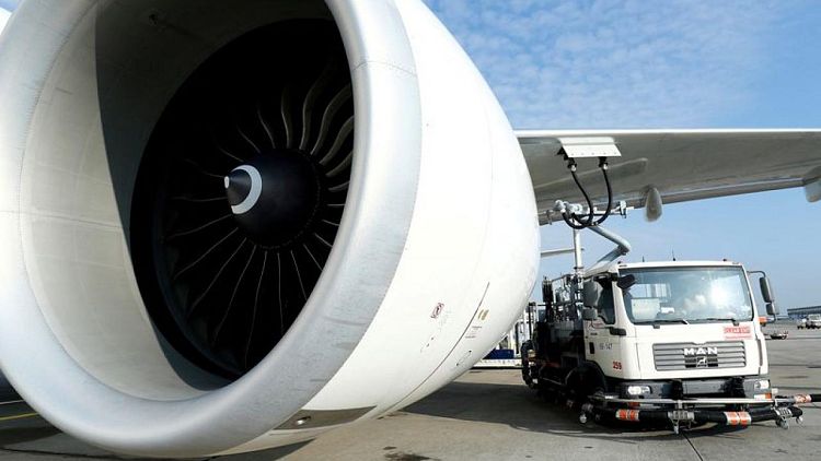 Las aerolíneas elogian el combustible ecológico pero se preguntan quién pagará