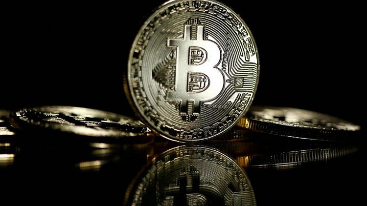 Bitcoin rises 6.2 percent to $22,401