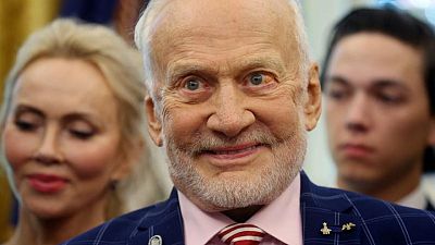 Buzz Aldrin shoots the moon with 93rd birthday wedding