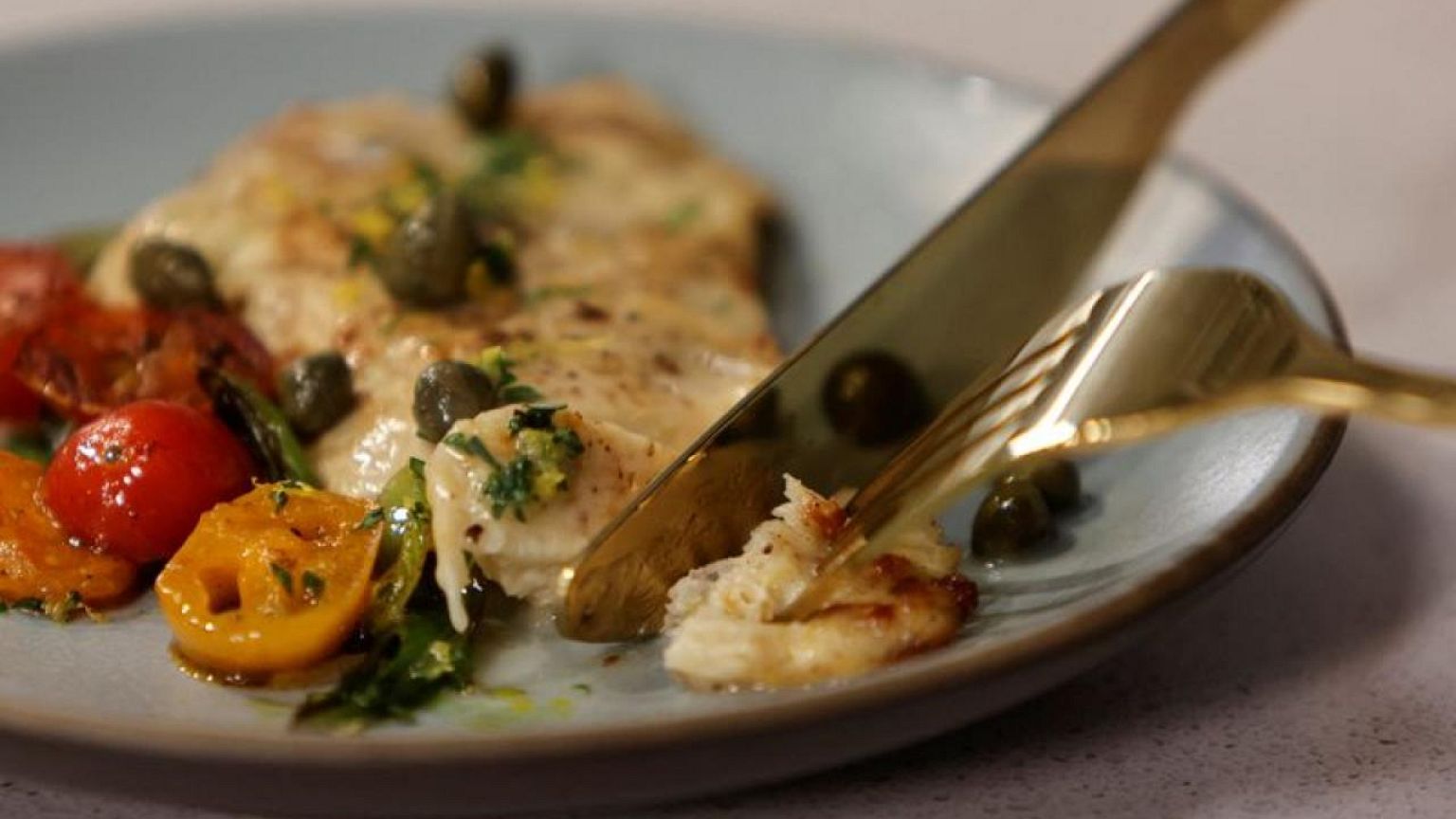 Lab-grown meat moves closer to American dinner plates