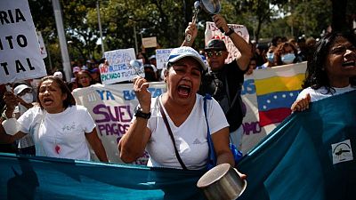 Trabajadores públicos de Venezuela retoman las calles en reclamo de mejoras salariales