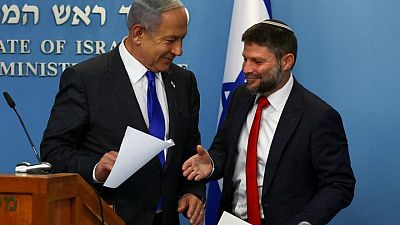 رئيس الوزراء ووزير المالية الإسرائيليان يتفقان على موازنة 2023/2024