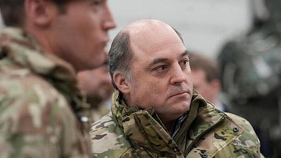El secretario de Defensa británico, "encantado" de que Alemania envíe tanques a Ucrania