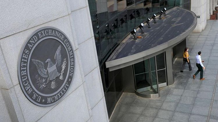FINTECH-CRYPTO-FTX-SEC:U.S. securities regulator probes investment advisers over crypto custody -sources