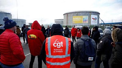 FRANCE-PENSIONS-ENERGY:Strike ends early at France's nuclear reactors, fuel depots