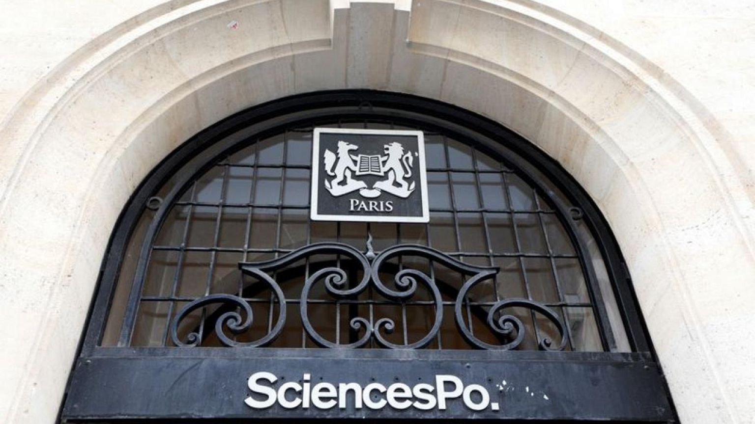 FRANCE-CHATGPT-UNIVERSITY:Top French university bans use of ChatGPT to prevent plagiarism