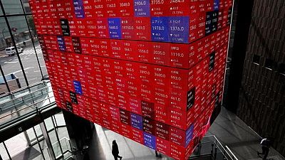 MERCADOS-GLOBALES:Bolsas flaquean por nerviosismo de inversores sobre los bancos centrales