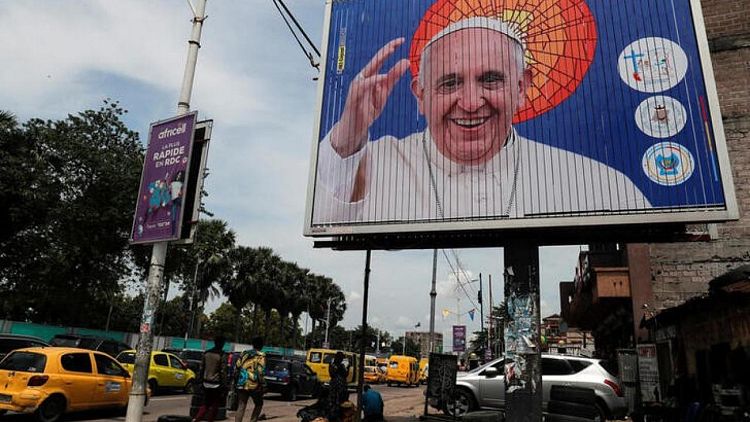 PAPA-AFRICA-CONGO:El Papa visita el Congo para llevar atención a país devastado por la guerra