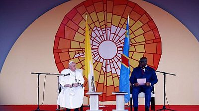 POPE-AFRICA-CONGO-VISIT:Huge crowds welcome pope to Congo for start of Africa trip