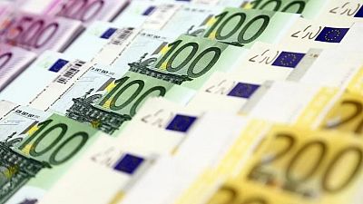 MERCADOS-DOLAR:Euro toca máximos de 10 meses frente al dólar antes de decisión de tasas de BoE y BCE