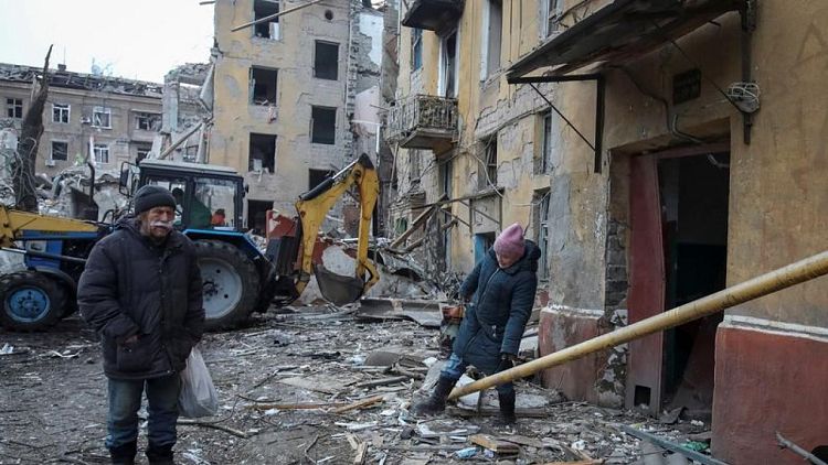 UKRAINE-RUSSIA-SHEELING-RESIDENCE-NI6:صاروخ روسي يقتل 3 ويدمر مبنى سكنيا مع استقبال كييف زعماء أوروبيين
