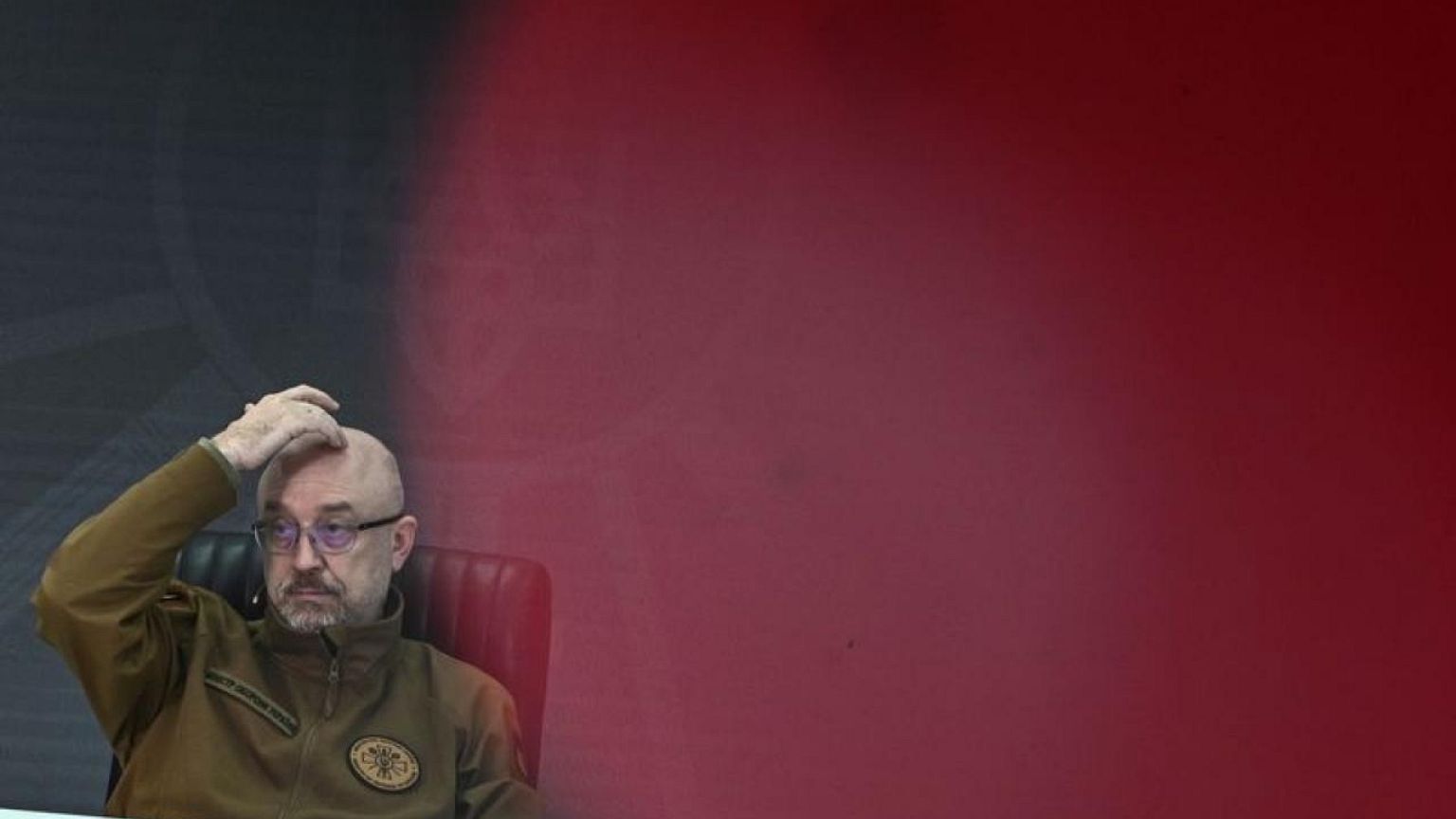 UKRAINE-CRISIS-ZELENSKIY-UNITY:Ukraine's Zelenskiy says stop 'rumours' as defence minister remains 