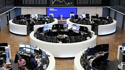 EUROPE-STOCKS-NS4:الأسهم الأوروبية تغلق مرتفعة مدعومة بأرباح الشركات والتركيز على تصريحات باول