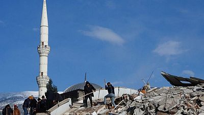 TERREMOTO-TURQUIA:Aumentan a más de 8.700 los muertos por el terremoto en Siria y Turquía