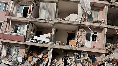 QUAKE-TOLL-NI4:قتلى زلزال تركيا وسوريا يتجاوزون 7800 والبحث مستمر عن ناجين