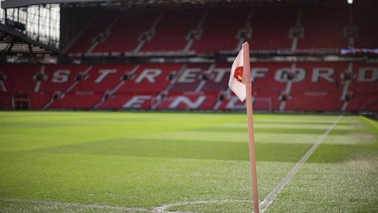 SOCCER-ENGLAND-MUN:Soccer-Qatari investors set to bid for Manchester United - Daily Mail