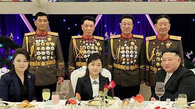 COREANORTE-EJERCITO-DESFILE:Corea del Norte organiza desfile militar nocturno para conmemorar aniversario del Ejército: Yonhap