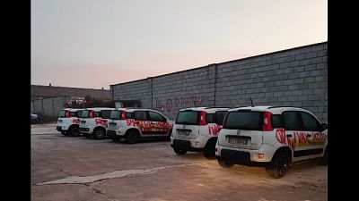 Firma del movimento 'V_V' anche sui muri della città Firma del movimento 'V_V' anche sui muri della città