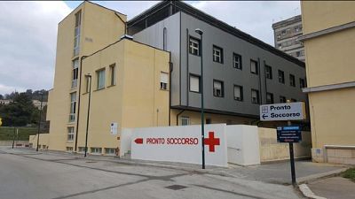 Ai medici ha riferito di essere caduto, sarà operato Ai medici ha riferito di essere caduto, sarà operato