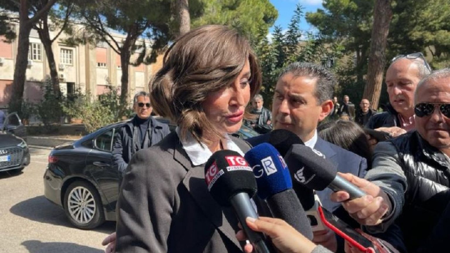 La ministra a Cagliari: 'dagli errori si impara'