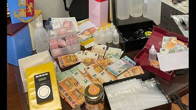 La Polizia ha sequestrato anche ecstasy, shaboo e marijuana