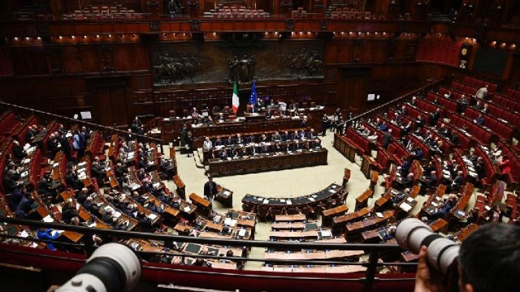 Maggioranza vuole una modifica al regolamento. M5s, è un blitz