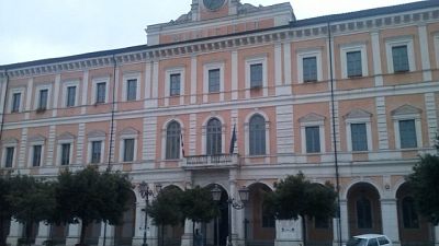 Riunione operativa nella notte,sopralluoghi in scuole e ospedale Riunione operativa nella notte,sopralluoghi in scuole e ospedale