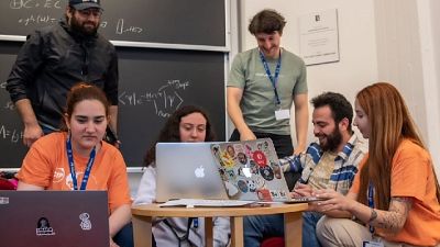 Hackathon di calcolo quantistico con 18 squadre internazionali