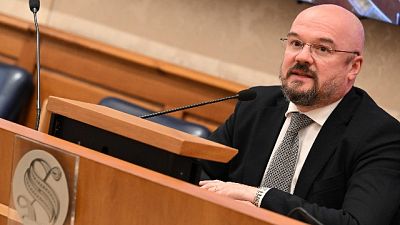 Sbagliato drammatizzare ma anche limitarsi a un'alzata di spalla