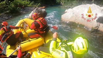 Il sindaco di Laino Borgo, titolari e guide di 'Pollino Rafting'